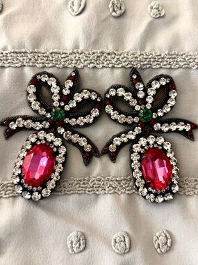 GUCCI Crystal Bow Drop Earrings with Pink Gemstones brand new
